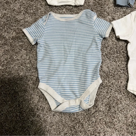 3-6m lot - Picture 2 of 8